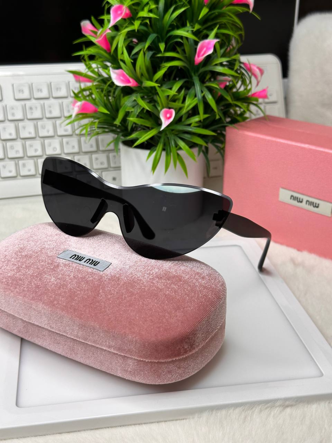 Солнцезащитные очки