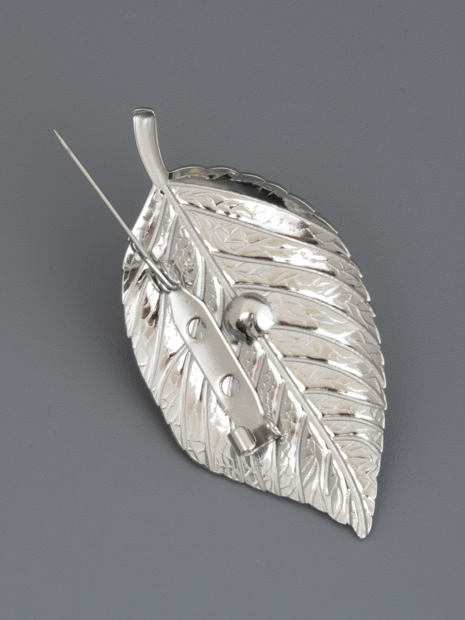 Брошь ЖемАрт, жемчуг пресноводный культивированный, 1 шт., белый/серебристый — фото 1