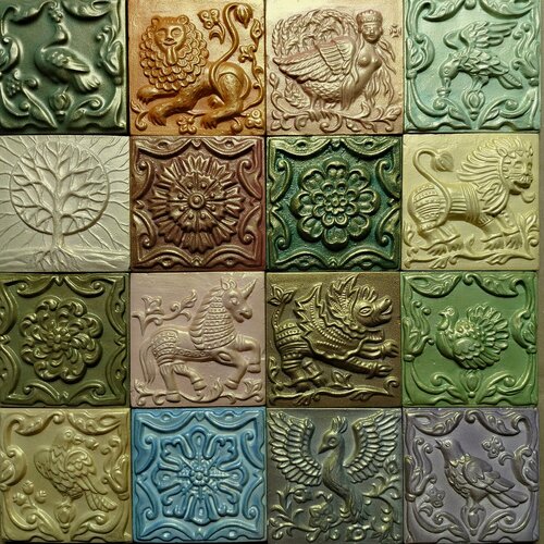 Изображение товара Гипсовый декор-изразец KamaStone "Сказка" рельефный разноцветный с золотом, 10x10 см, комплект 16шт (арт. 11153з16)