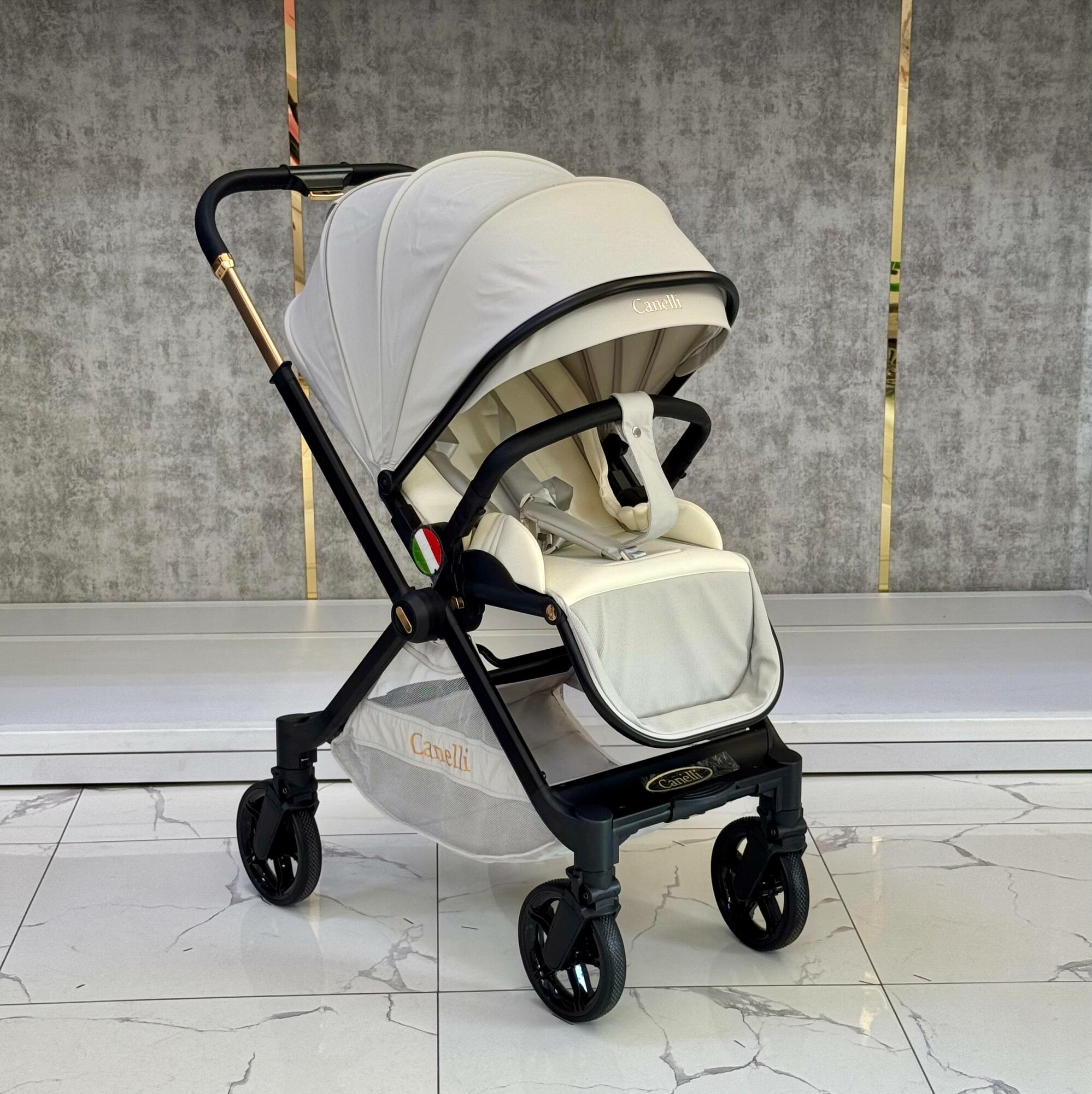Коляска прогулочная CANELLI A8