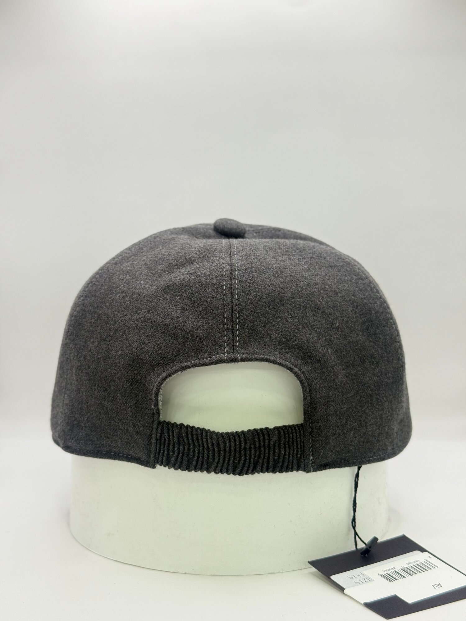 Кепка Ermenegildo Zegna кепка для мужчин, размер 58 ( универсальный ), 00018 dark gray — фото 1