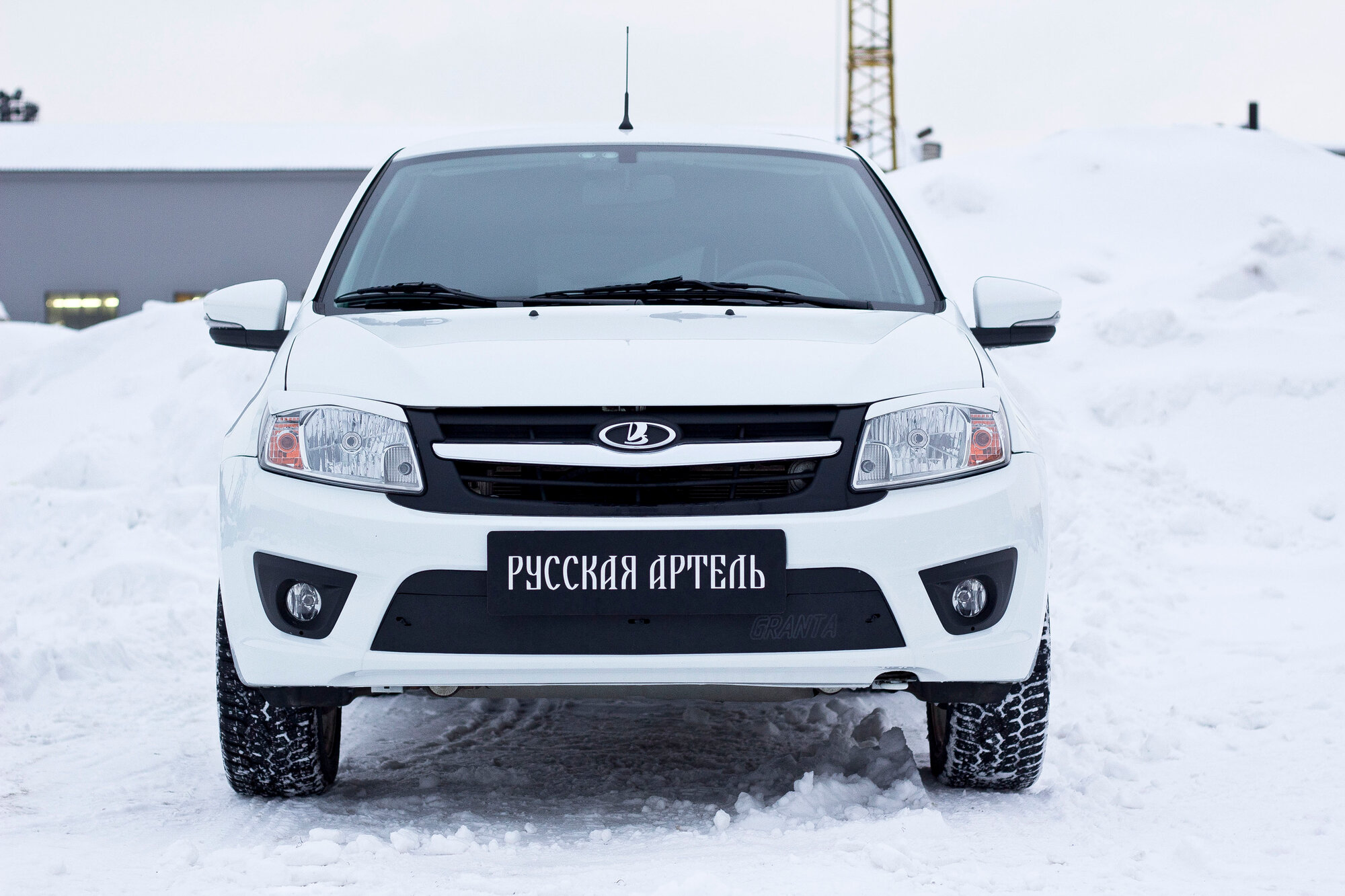 Заглушка зимняя решетки бампера переднего Lada Granta 2014-2018 лифтбек шагрень Русская Артель - фото №2