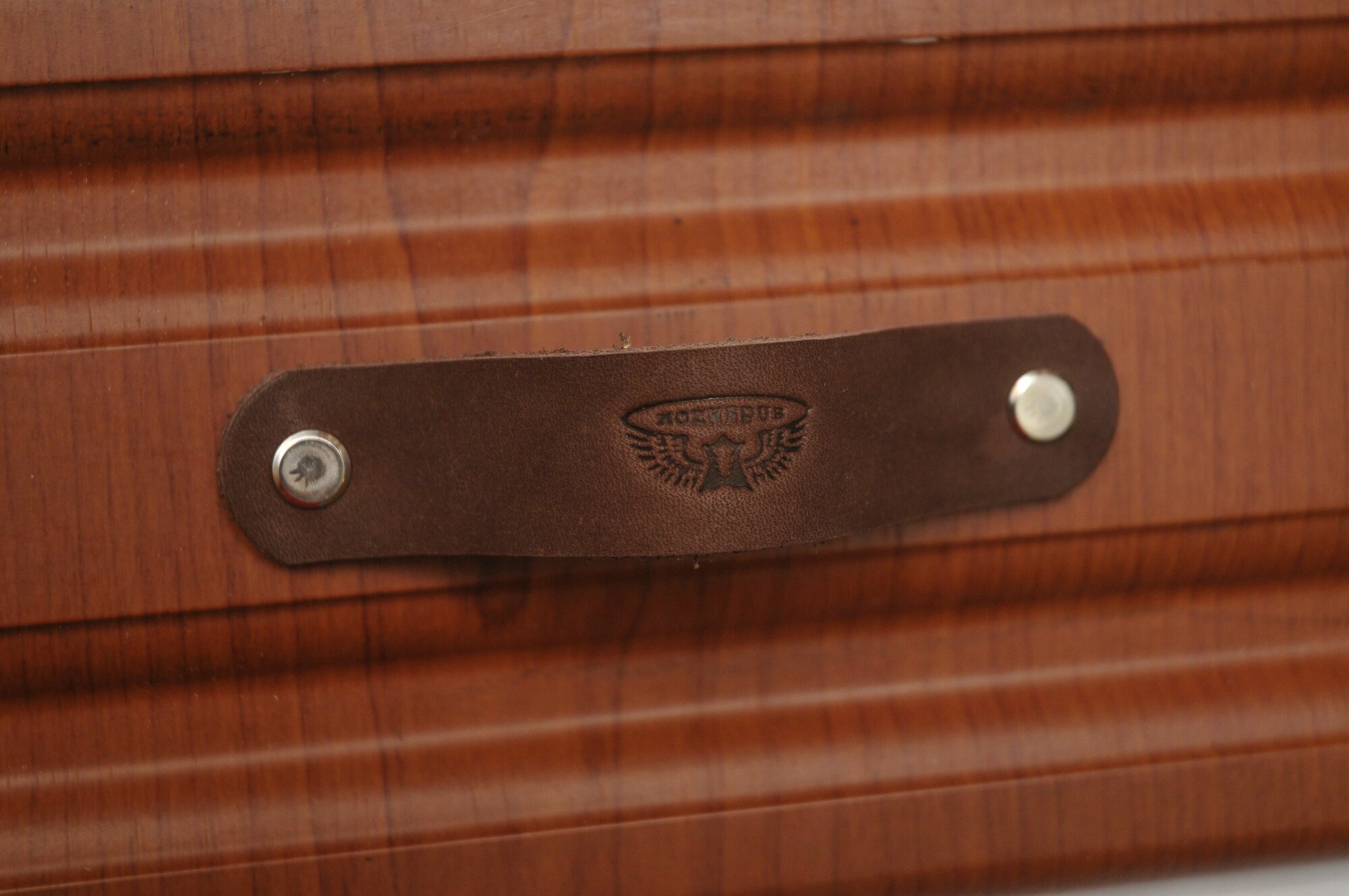 Ручка мебельная кожаная 96 мм с логотипом/коричневая/ Ручка кожа/ Скоба/ Кожедуб