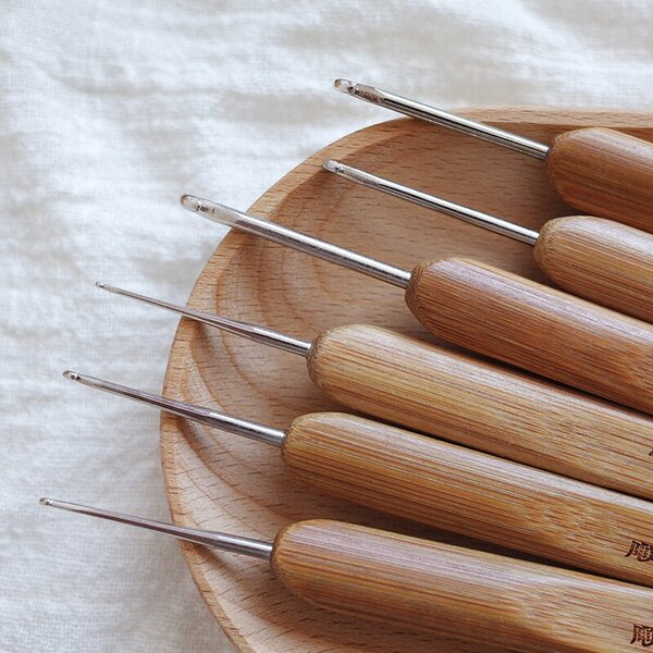 Набор крючков для вязания с бамбуковой ручкой, 10 шт.