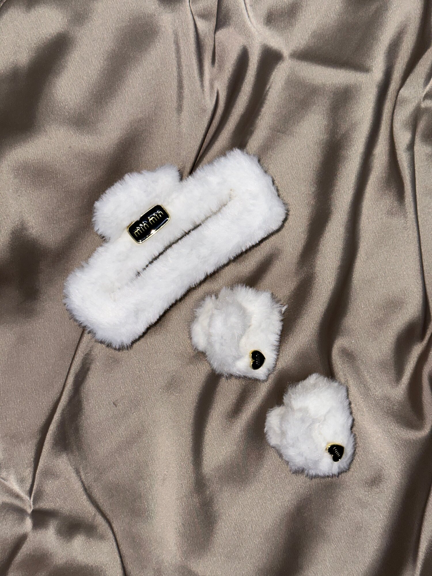 Набор необычных заколок для волос 3в1, MIO MIO , цвет белый , тренд зима 2025