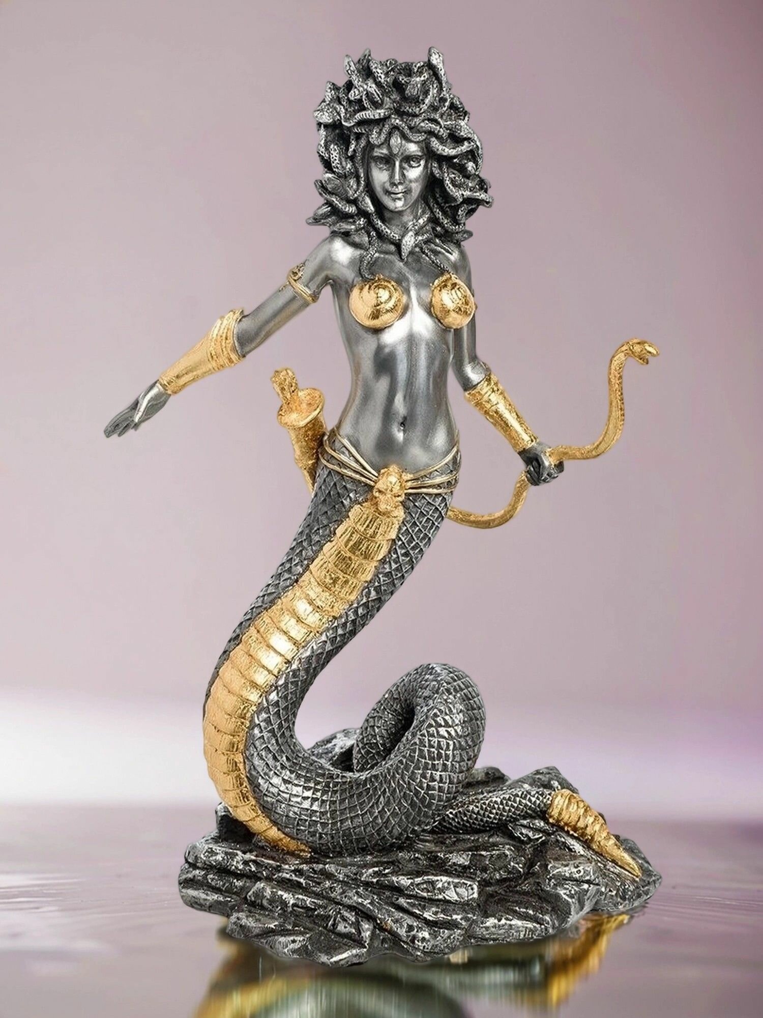 Статуэтка Медуза Горгона, размер 15*10.5*22см, материал полистоун — фото 1