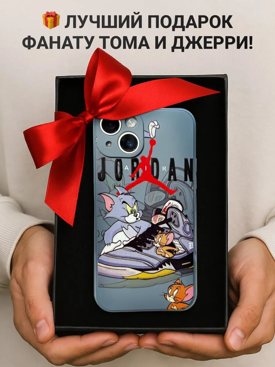 Чехол на Айфон 13, силиконовый, серый с принтом "Air Jordan - Том и Джерри" — фото 1