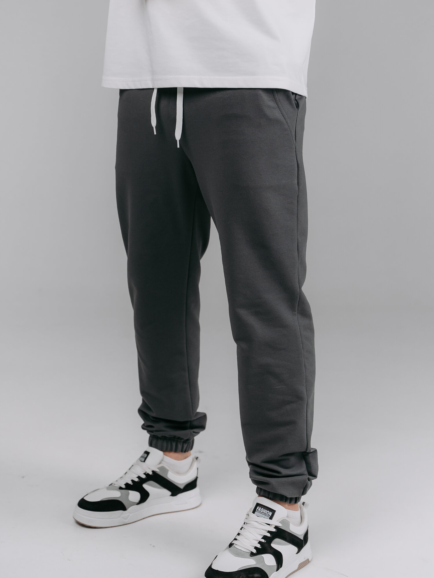 Брюки спортивные ARISTARHOV размер 48/176 серый