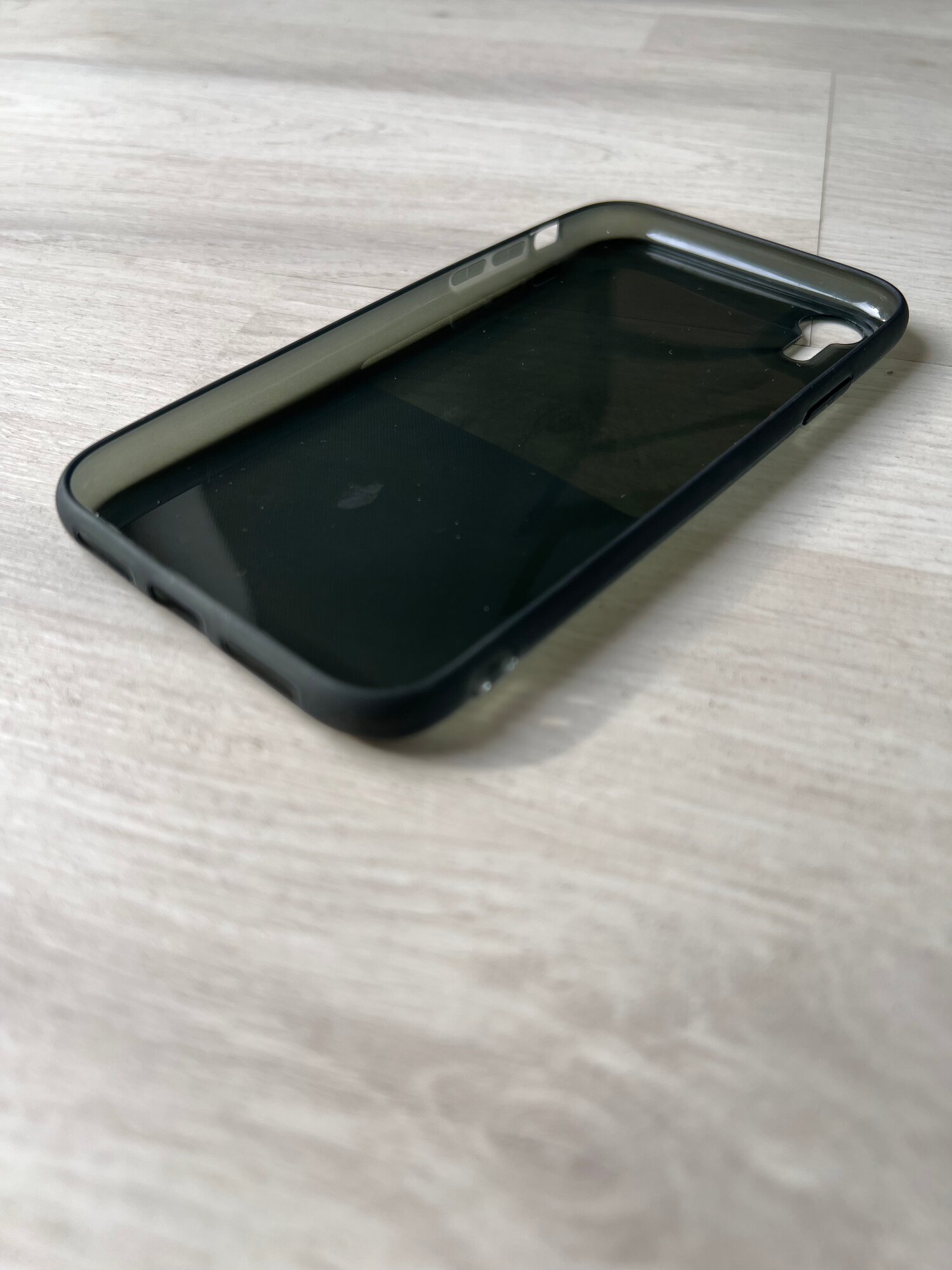 Чехол для iPhone XR (резиновый, с необычным дизайном) разных цветов. — фото 1