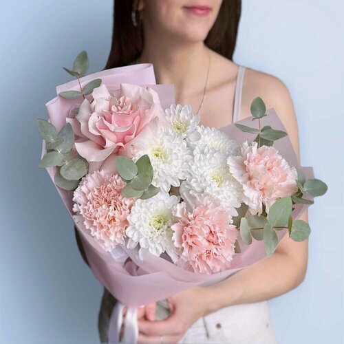 Изображение товара Цветы живые букет из кустовой хризантемы, гвоздики и розы "Очарование утра" Flor2u