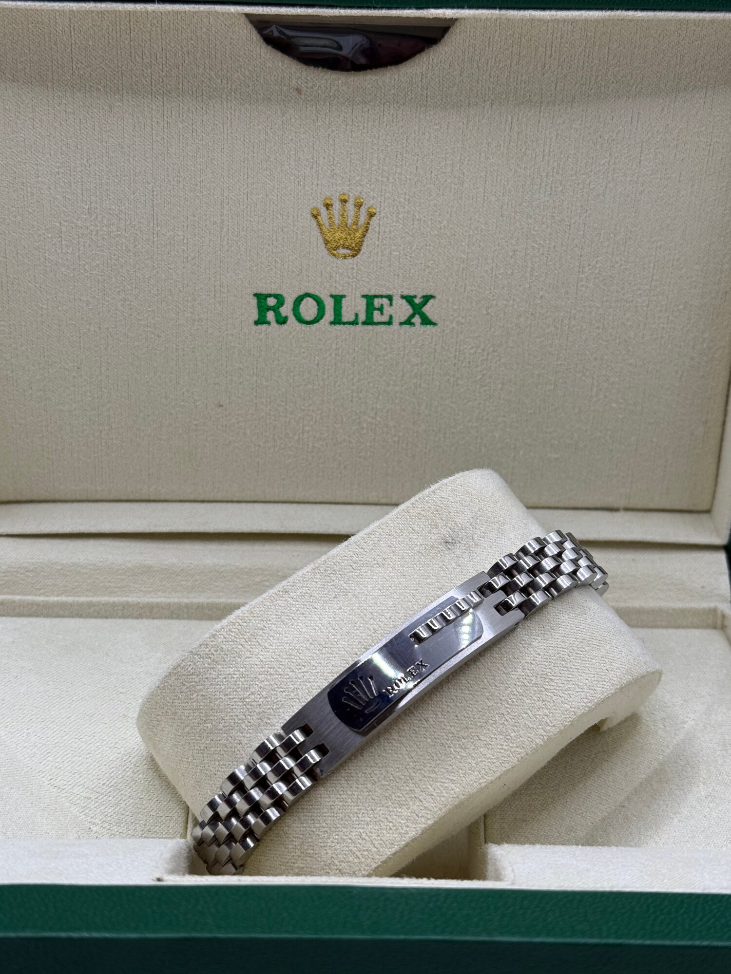 Плетеный браслет