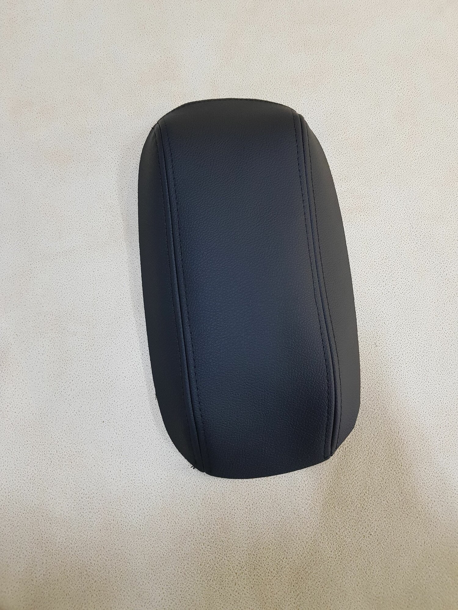 Чехол на подлокотник Honda Civic 4d — фото 1