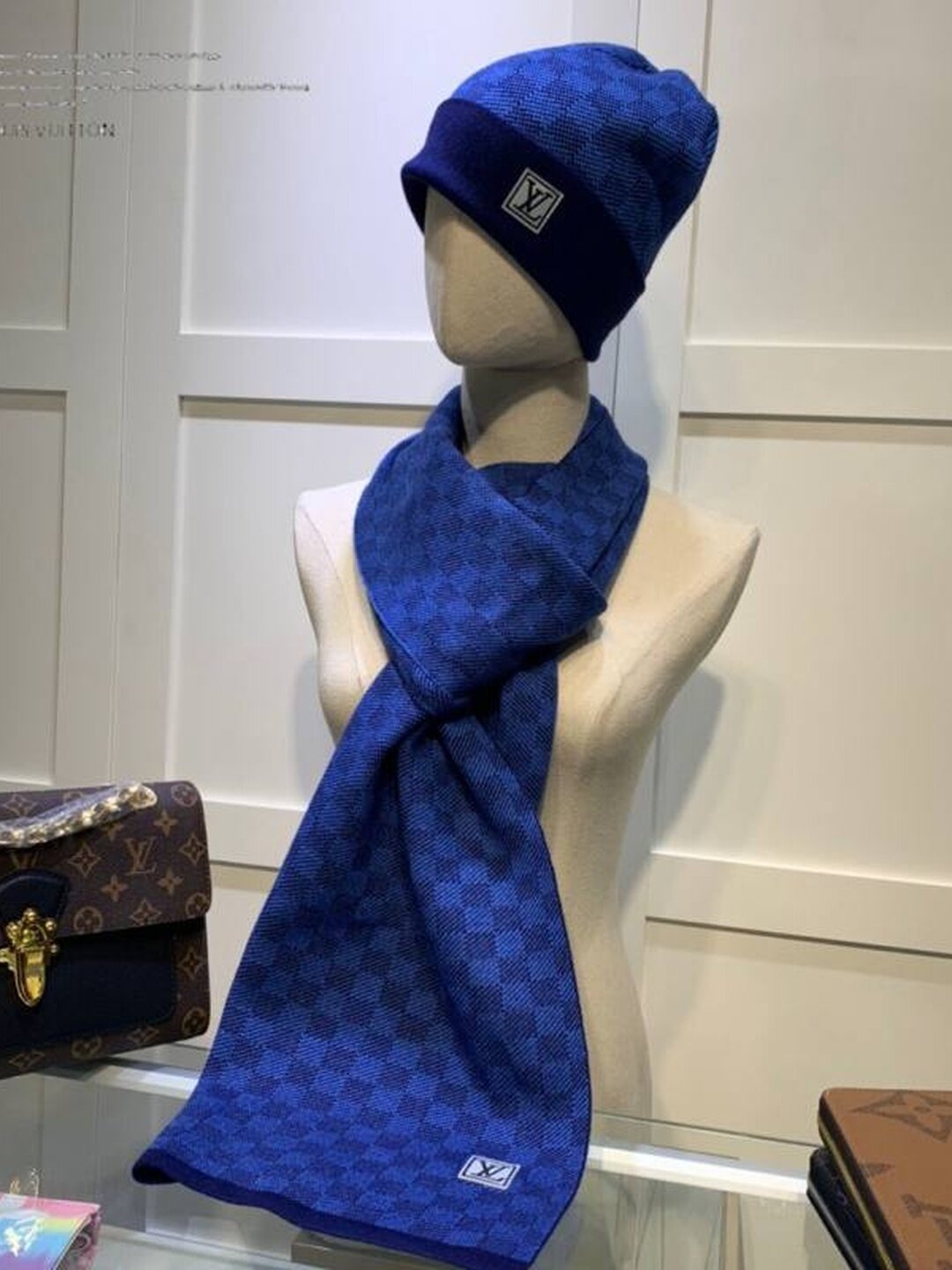 Шапка Louis Vuitton для взрослых и детей, размер 56, синий — фото 1