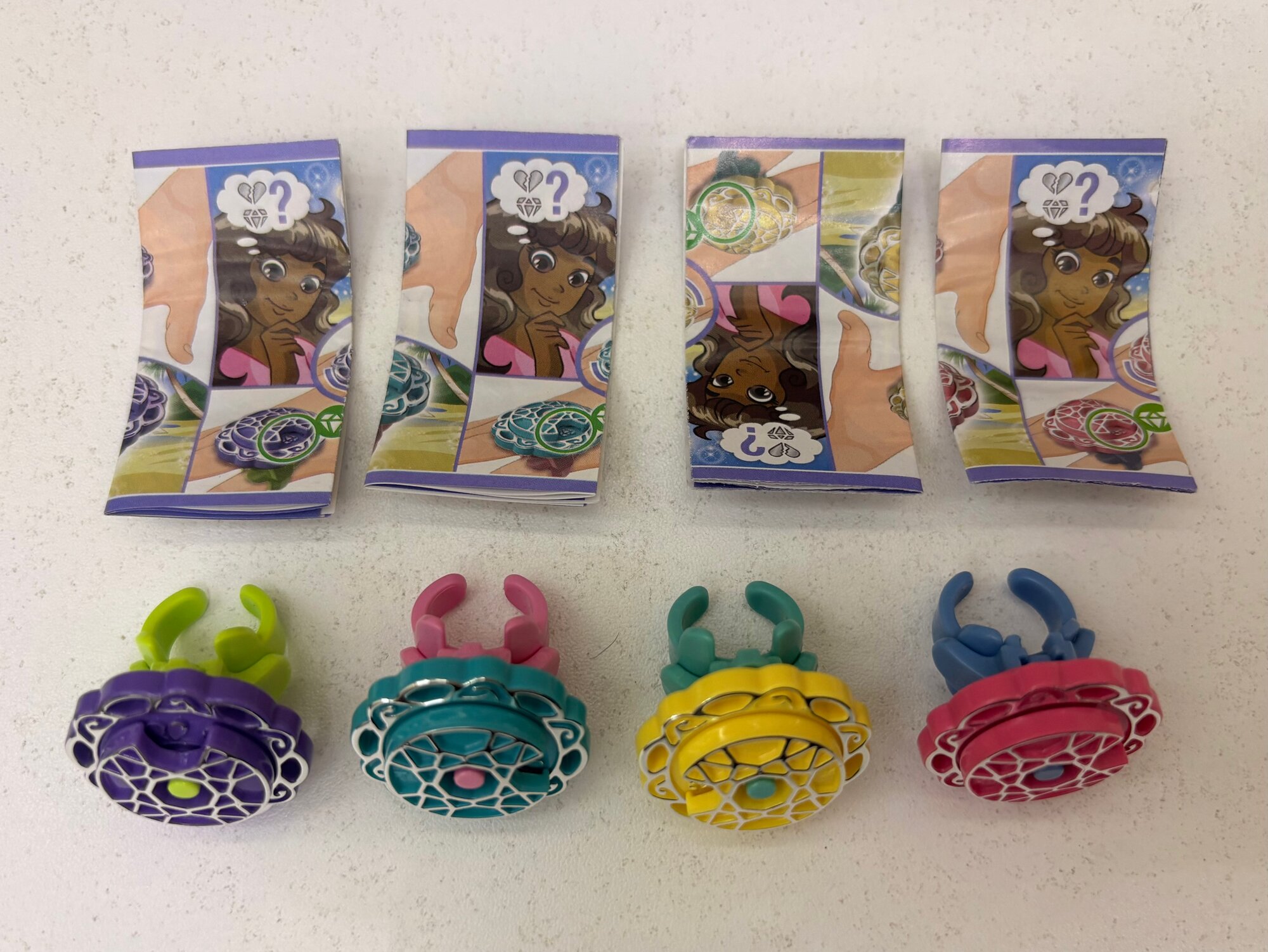 Игрушка киндер сюрприз "Кольца для девочек", коллекция Ferrero, 4 шт.