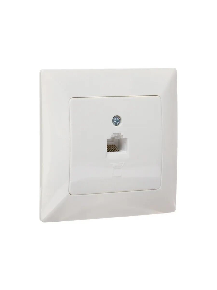 Компьютерная розетка с белой рамкой, скрытая