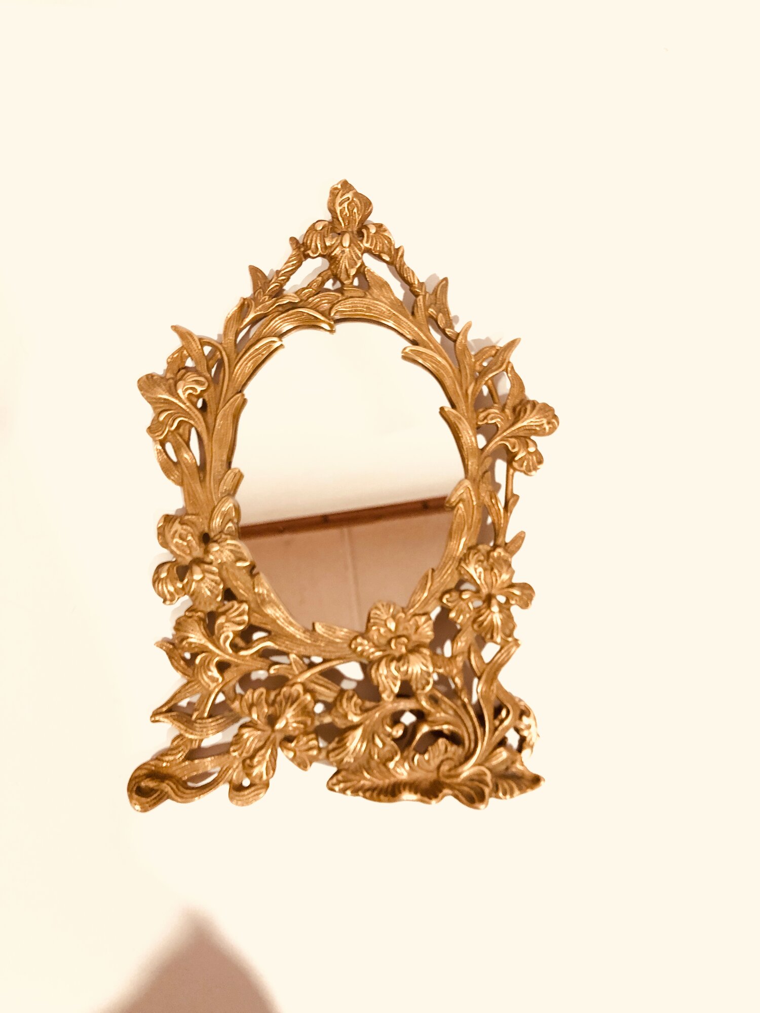 Зеркало в бронзовой раме, ажурное, в старинном стиле, 23*33см, Индия — фото 1