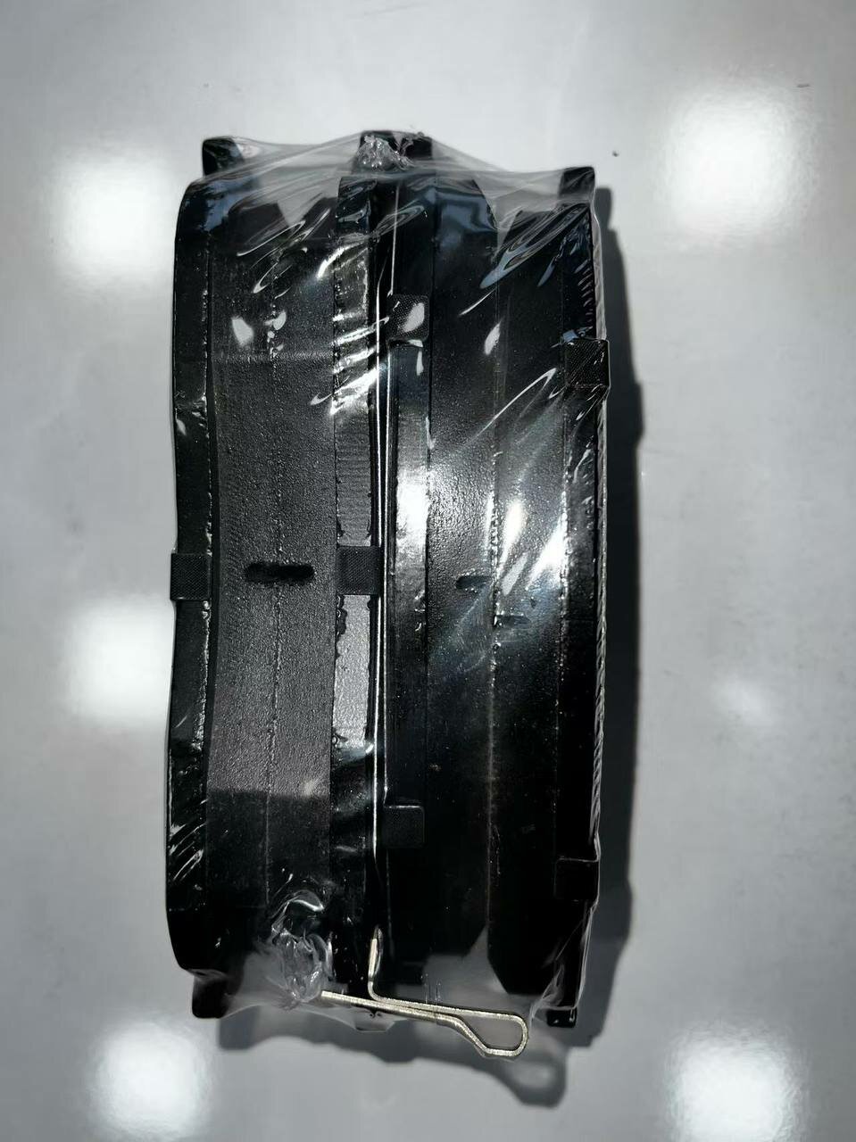 Тормозные колодки CHE MA CHI, для Skywell ET5, Skywell HT-I, передние, 4 шт, чёрные — фото 1