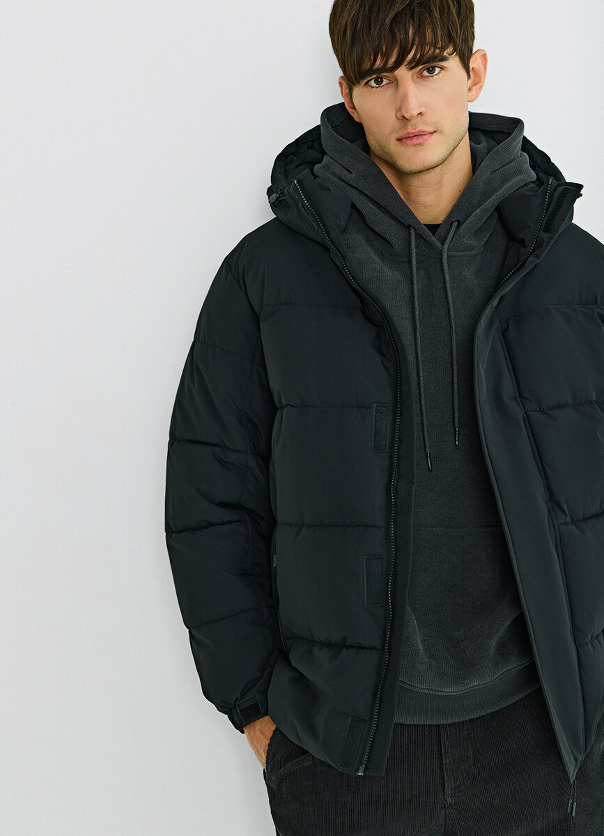 Пуховик O'STIN размер M черный