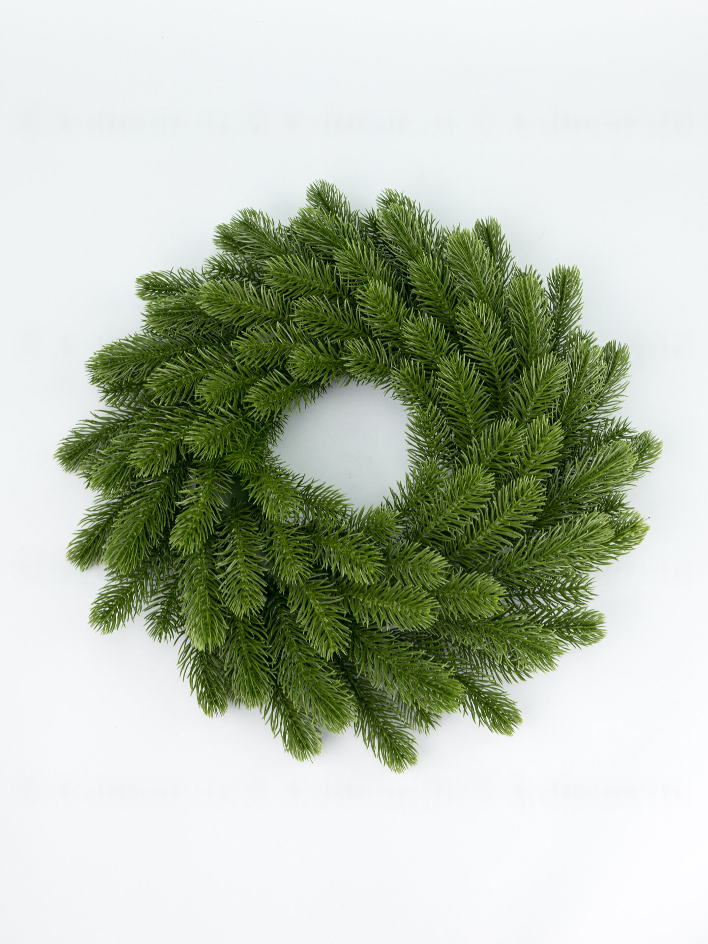Рождественский венок литой мягкий пластик диаметр 45см зелёный