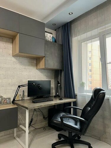 Изображение товара Компьютерный письменный стол из массива сосны в стиле лофт 80х150, серый