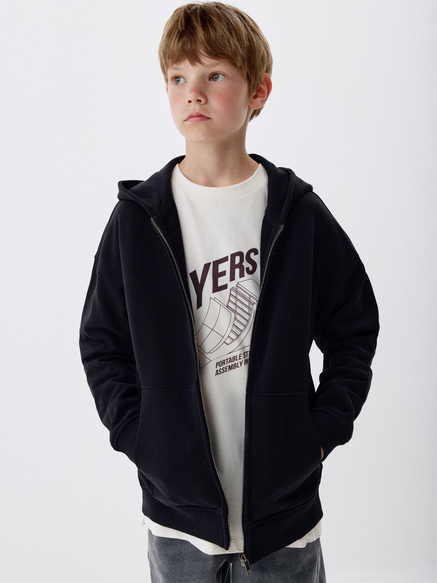 Толстовка Sela размер 140 черный