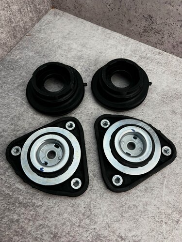 Изображение товара Комплект из 4 штук. Подшипники опорные переднего амортизатора с опорой для Ford Focus 2 / Форд Фокус 3 / Mazda 3(BK, BL). 1шт. Артикула : 1508111, 2036136