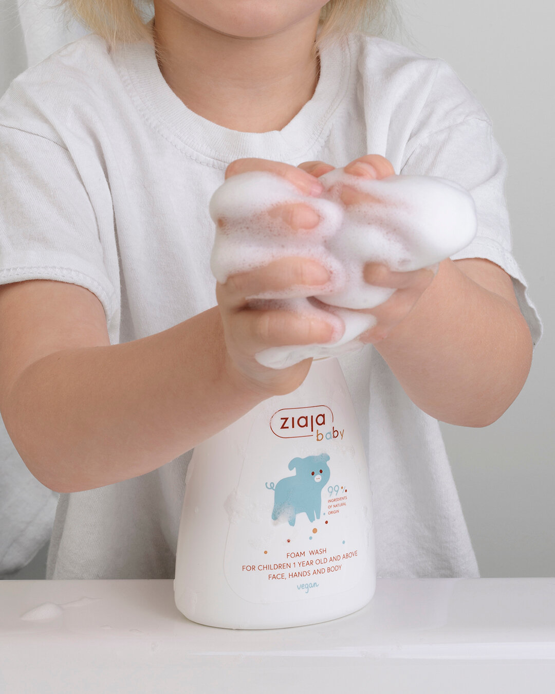 Пенка для умывания Ziaja "Baby", для лица, тела и рук, детская, увлажняющая, 250мл — фото 1
