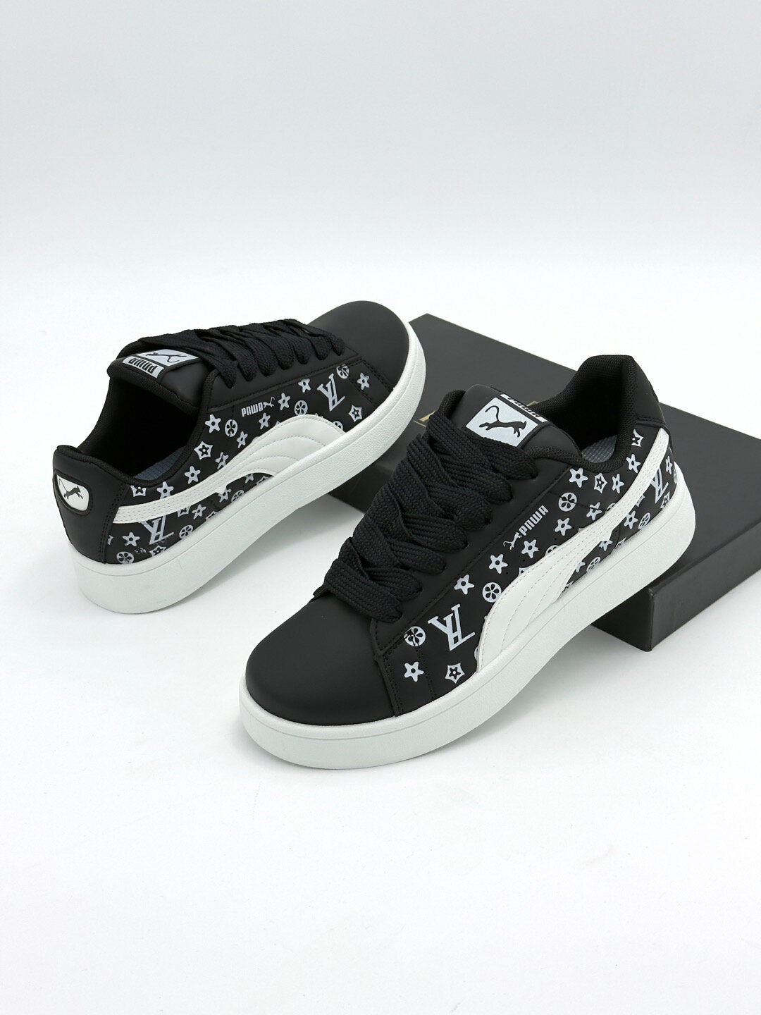 Кроссовки , размер 39, чёрный,белый,черная подошва — фото 1