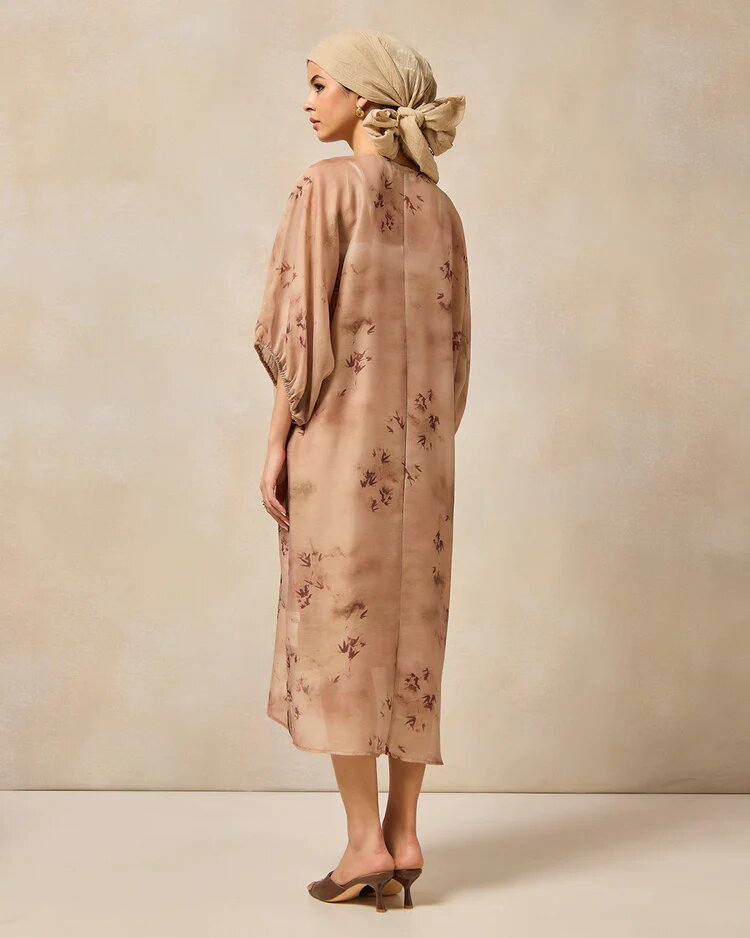 Платье REDTAG, размер 18, бежевый — фото 1