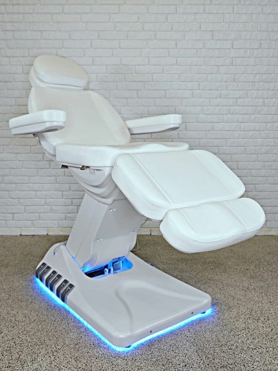 Косметологическое кресло Molly, ножной пульт управления, 3 мотора