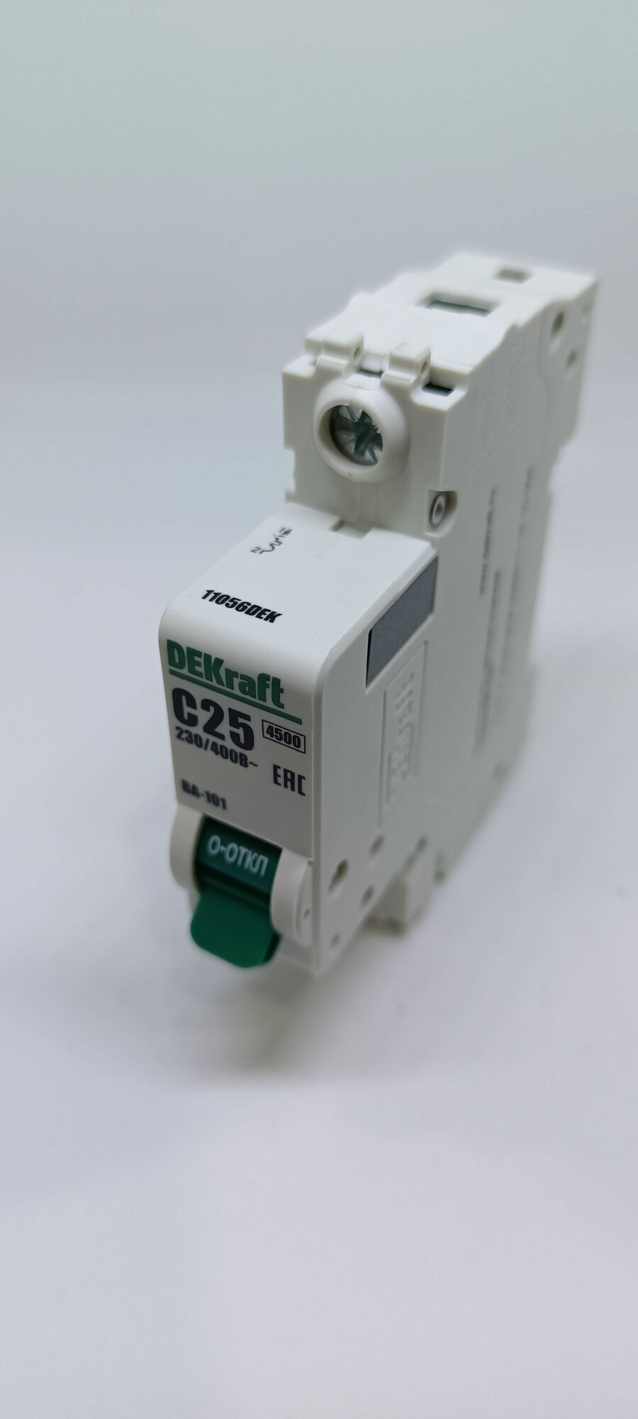 Выключатель автоматический 25А 1-пол тип C 4,5кА ВА-101 DeKraft — фото 1