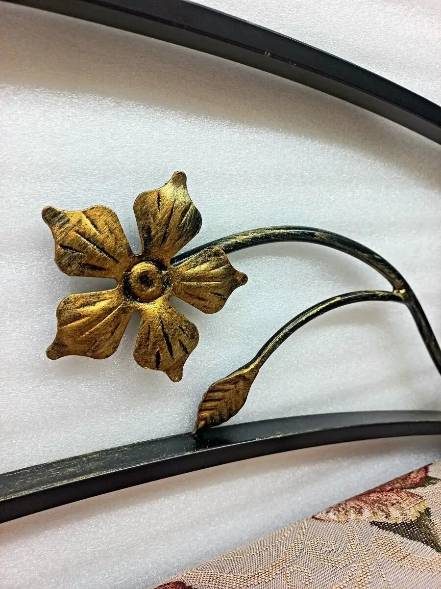 Кованая банкетка №04, Студия кованой мебели Нива, цвет розовая платина — фото 1