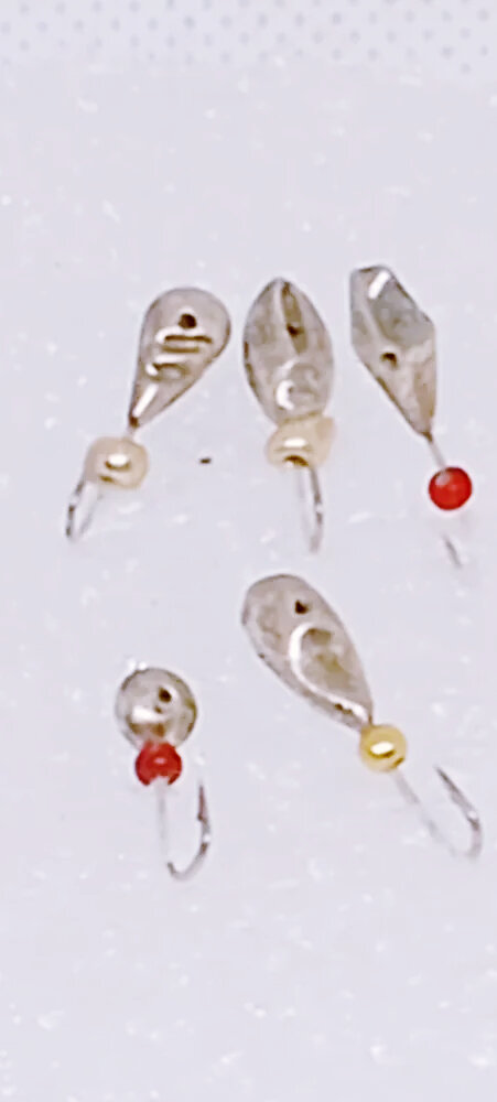 Набор мормышек "Безмотылка" свинец с бисером впаянный крючок 5 шт.