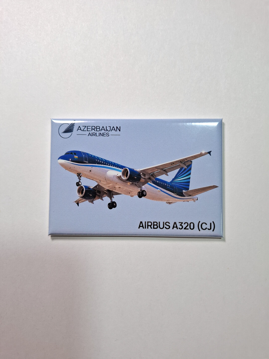 Фото магнит (авиасувенир), фото самолёта Airbus A320 (CJ) Azerbaijan Airlines, размер 8x5 см