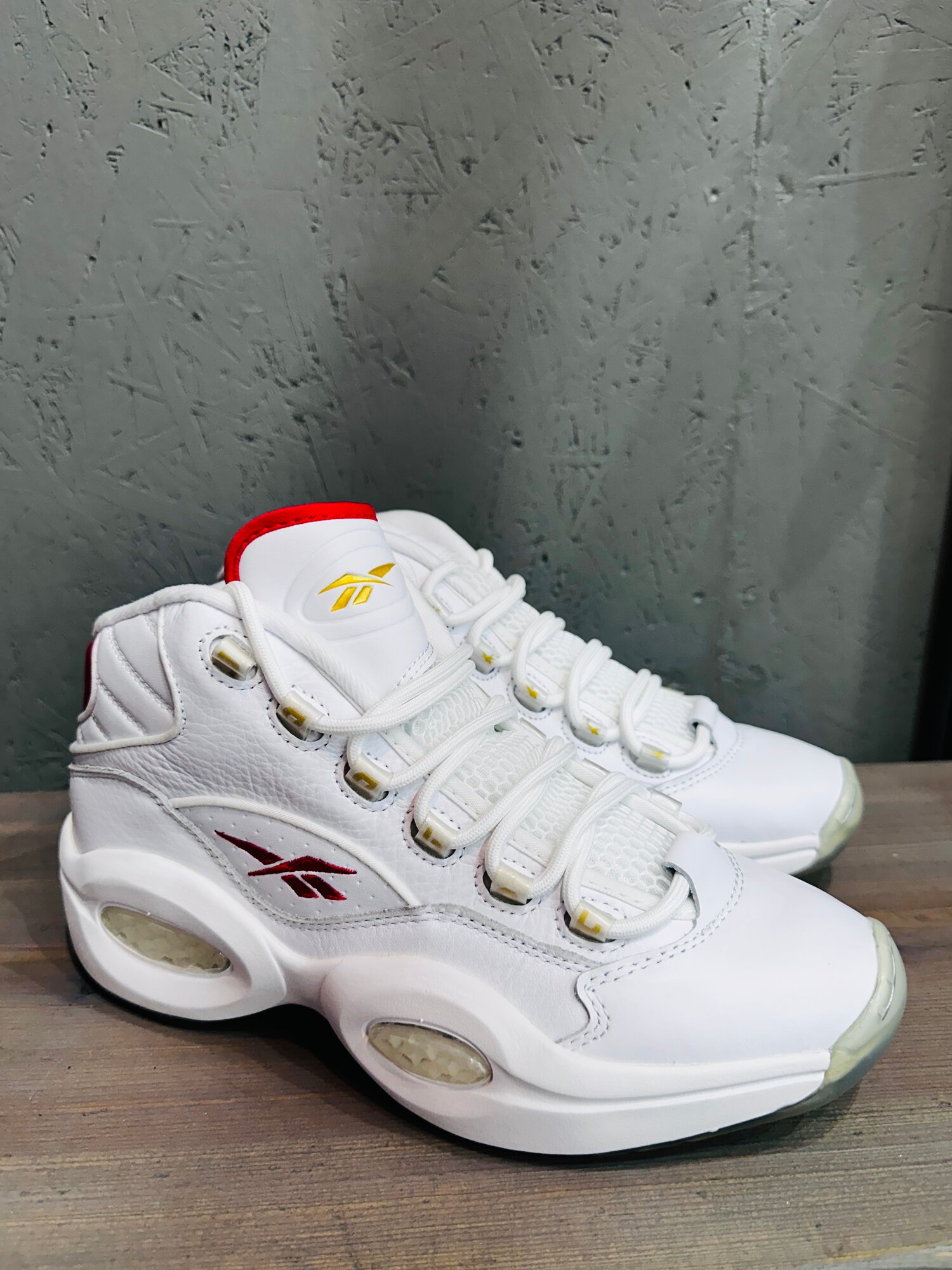 Кроссовки Reebok Question Mid