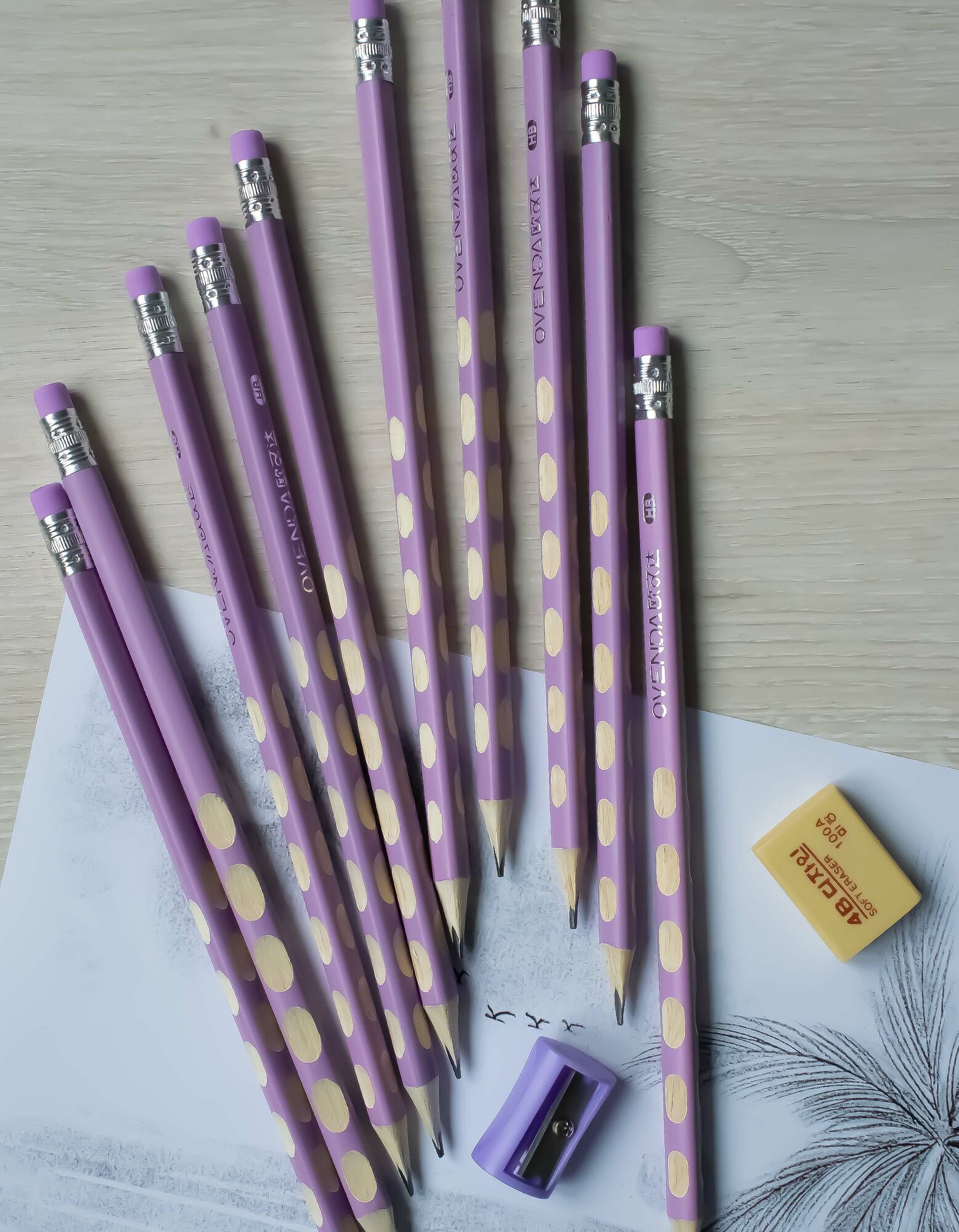 Карандаши простые чернографитные для школы ТМ/HB с ластиками и точилкой набор 10 штук заточенные — фото 1