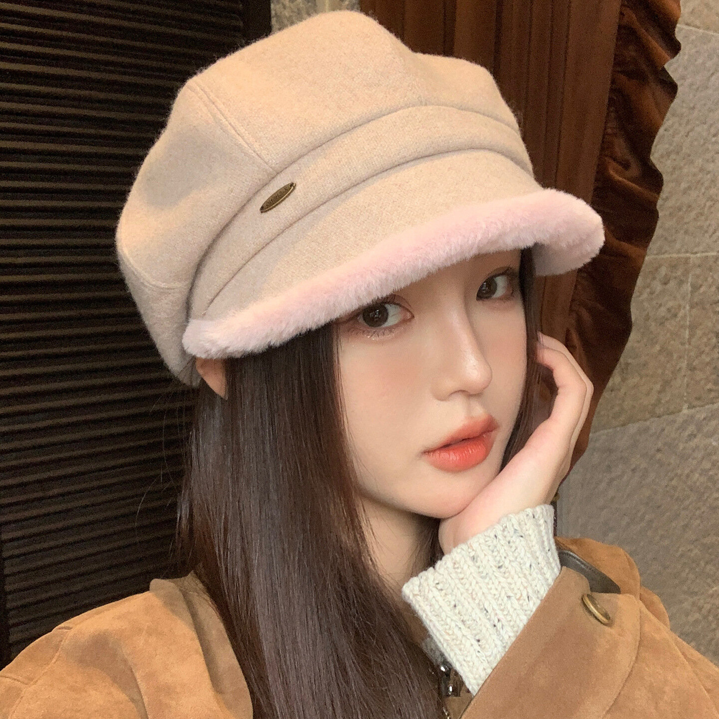Плюшевая восьмиугольная шапка для женщин, осень и зима 2025, новый стильный утиный берет с маленьким лицом, утолщенный и теплый, модная шляпа художника