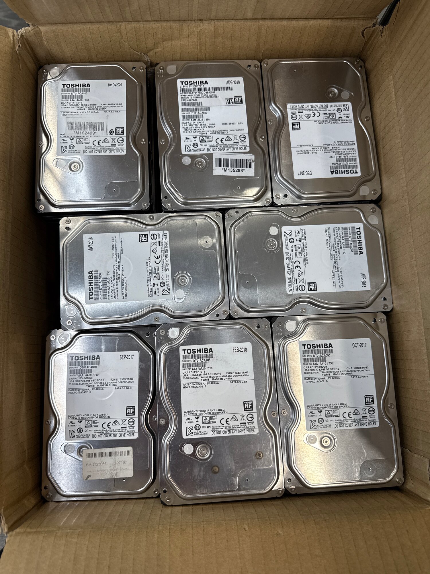 Жесткий диск Toshiba DT01ACA100 1000 Гб для настольного компьютера