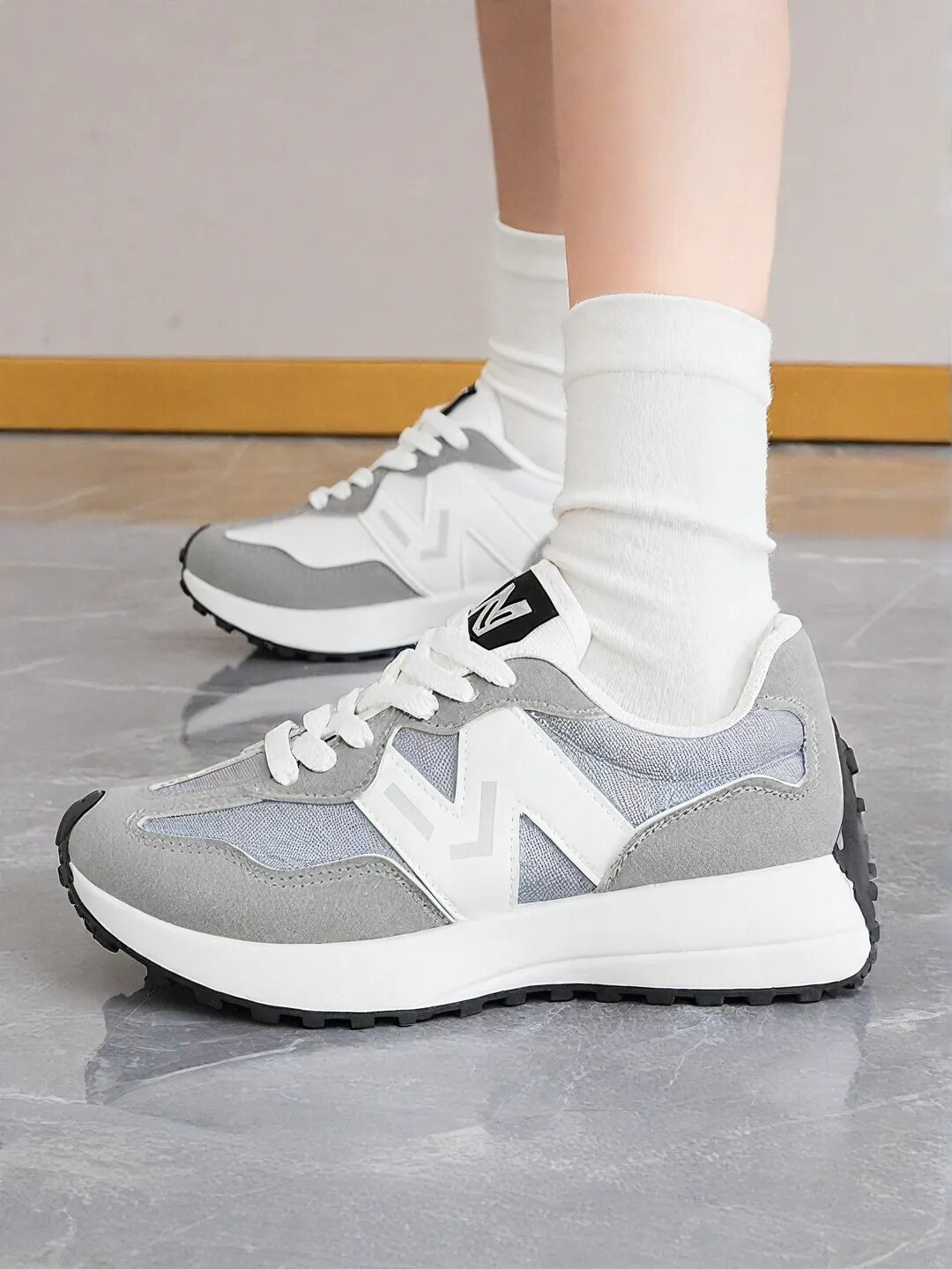 Кроссовки  574 Classic, полнота E (EU)/ на узкую и среднюю стопу, размер 36, серый — фото 1