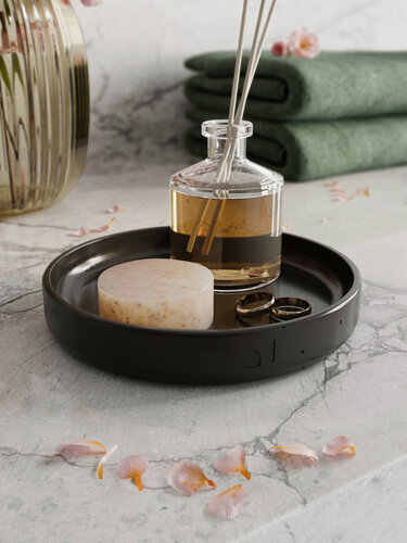 Изображение товара Интерьерная посуда для кухни и гостиной. Декоративная поднос - подставка 14х14 см. Bordeaux circle S черная глянцевая.