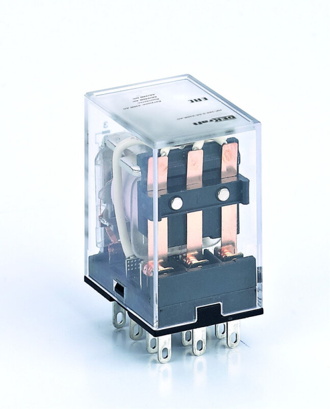 Dekraft 23884DEK Промежуточное реле 3 конт. с LED инд. 5А 380В AC ПР-102 1 шт.