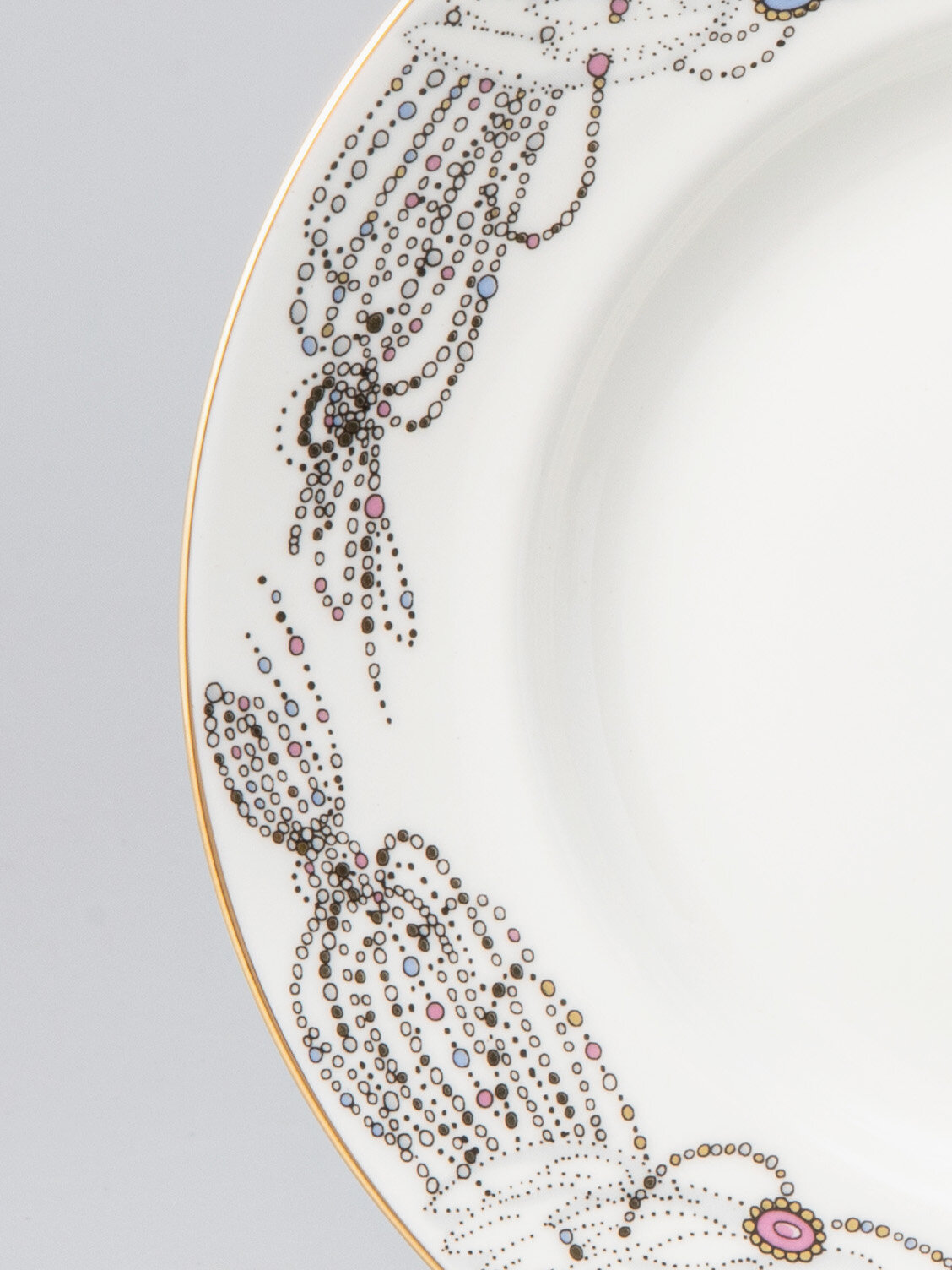 Трехпредметный кофейный сервиз, Балет " Лебединое озеро", костяной фарфор, форма Майская, Императорский фарфоровый завод — фото 1