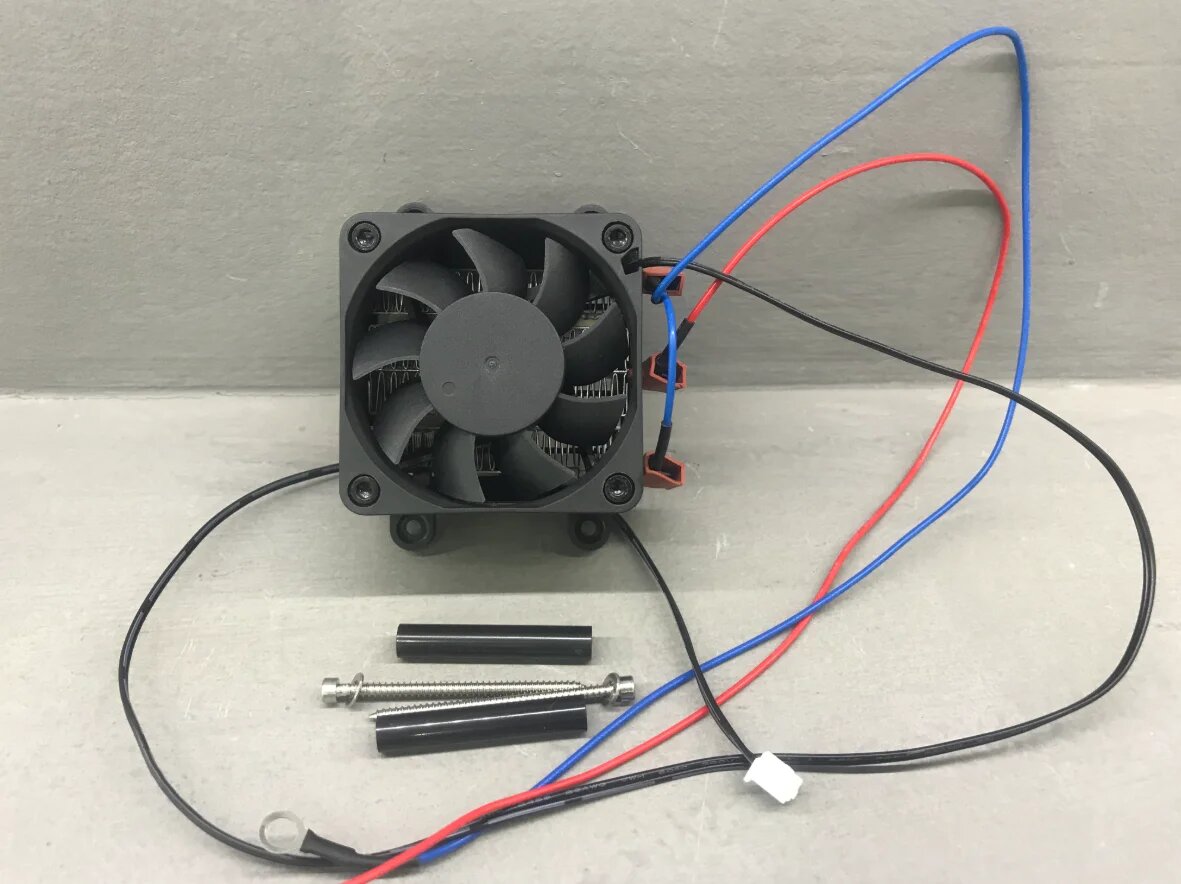 QIDI TECHNOLOGY Q1-Pro Камерный обогреватель с вентилятором 230V