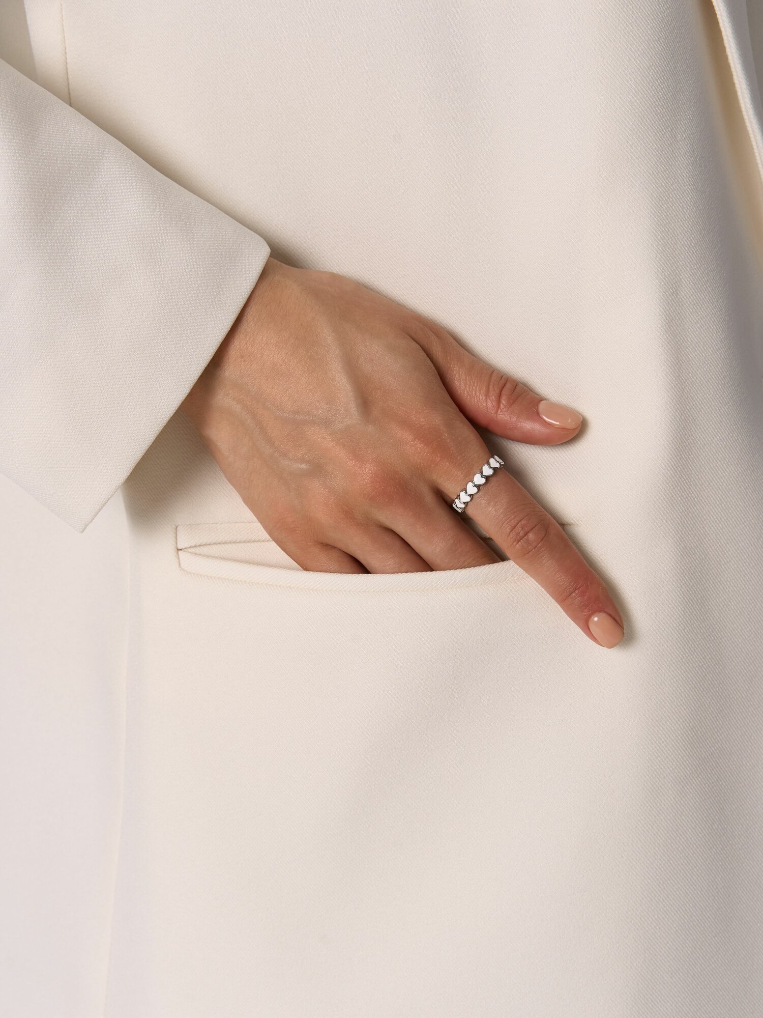 Кольцо, эмаль, безразмерное, серебристый/белый — фото 1