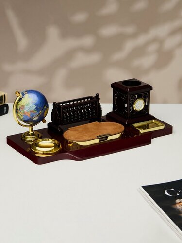 Изображение товара Настольный набор Сима-ленд, 6 в 1, с визитницей и часами, вишня