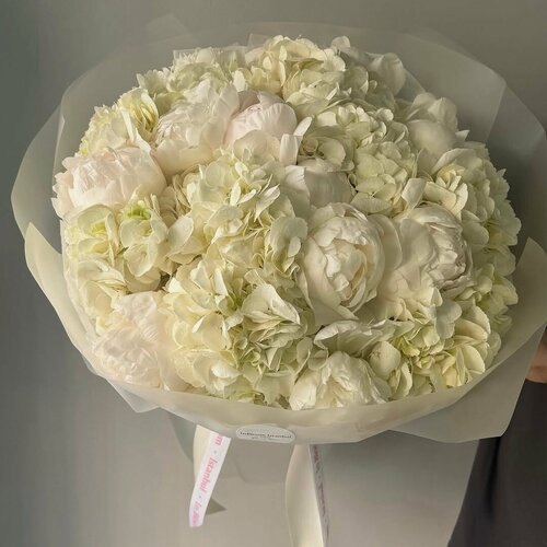 Изображение товара Букет из белых пионов и гортензий, красивый букет цветов, шикарный, премиум цветы, премиум букет
