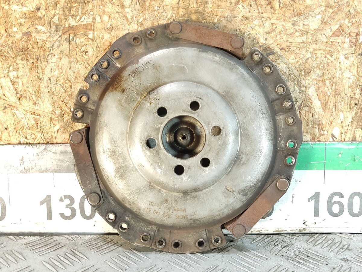 Корзина сцепления SKODA Octavia 2000 2011 06A141025Q