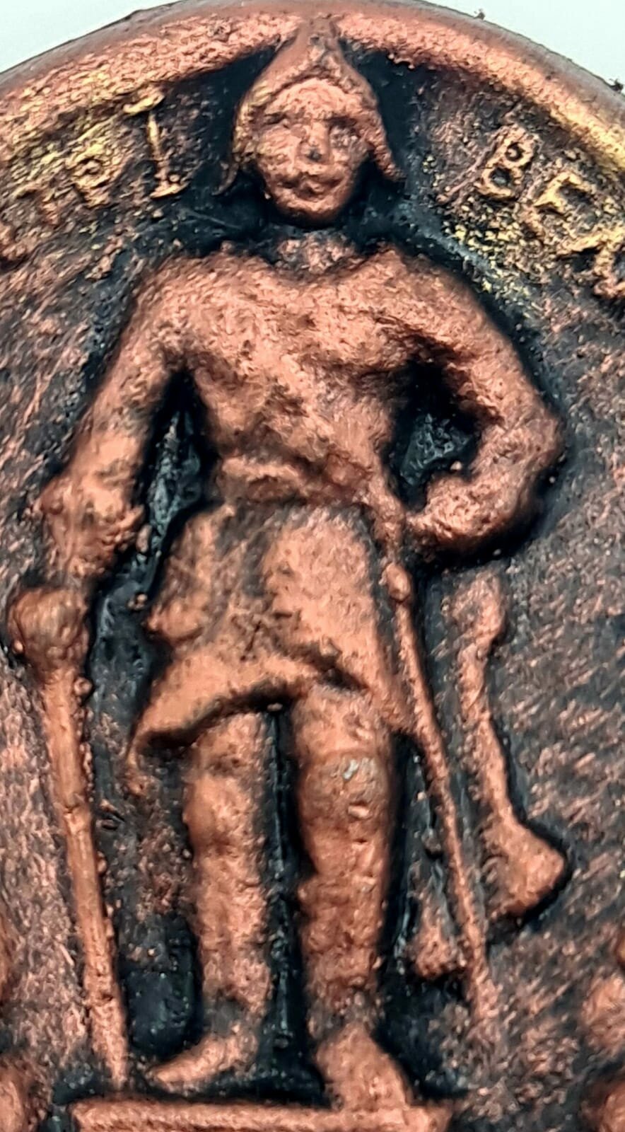 Магнит Таганрог - Петр Первый керамика ручной работы в бронзовом цвете — фото 1