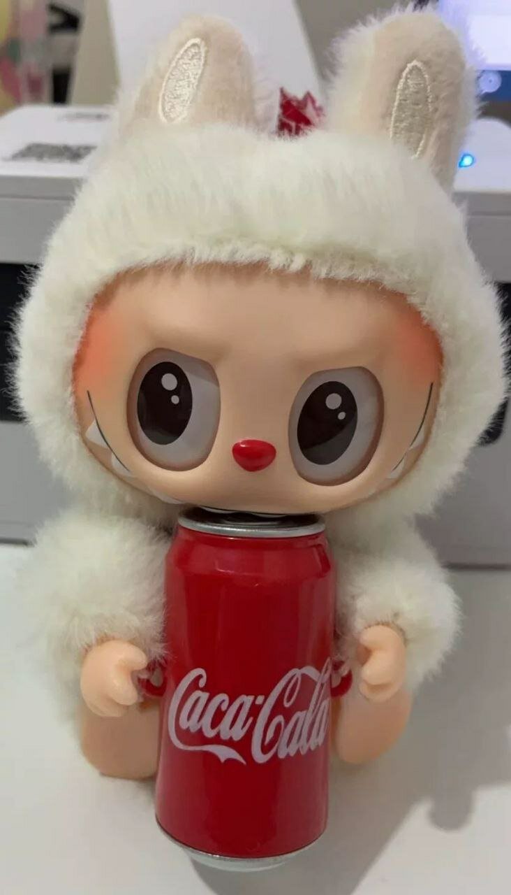 Мягкая игрушка Labubu брелком Coca-Cola