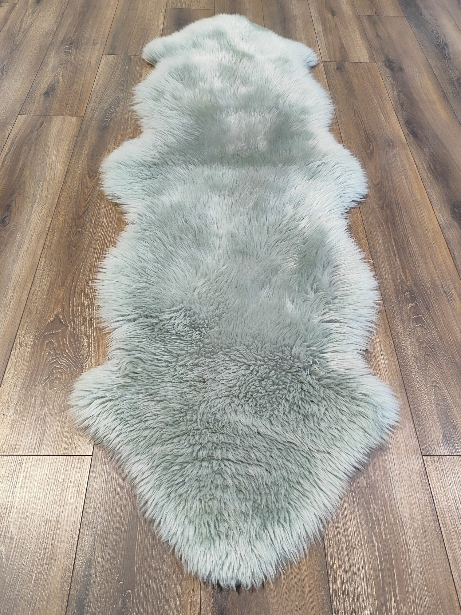 Шкура натуральная овчина, Австралия, 2-х шкурная, нестандартная форма 0,6х1.8 м — фото 1